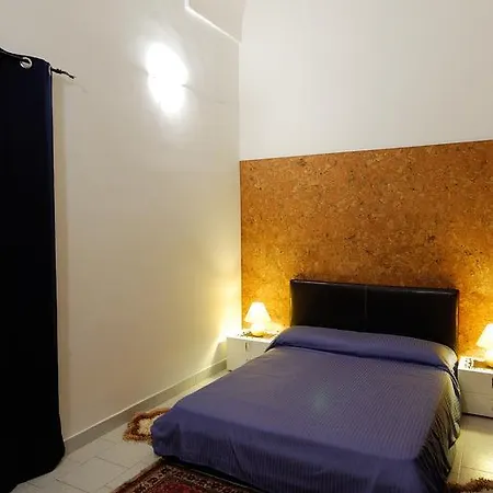 公寓 阿里奥斯托住宿加早餐旅馆 *