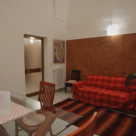 公寓 阿里奥斯托住宿加早餐旅馆 *